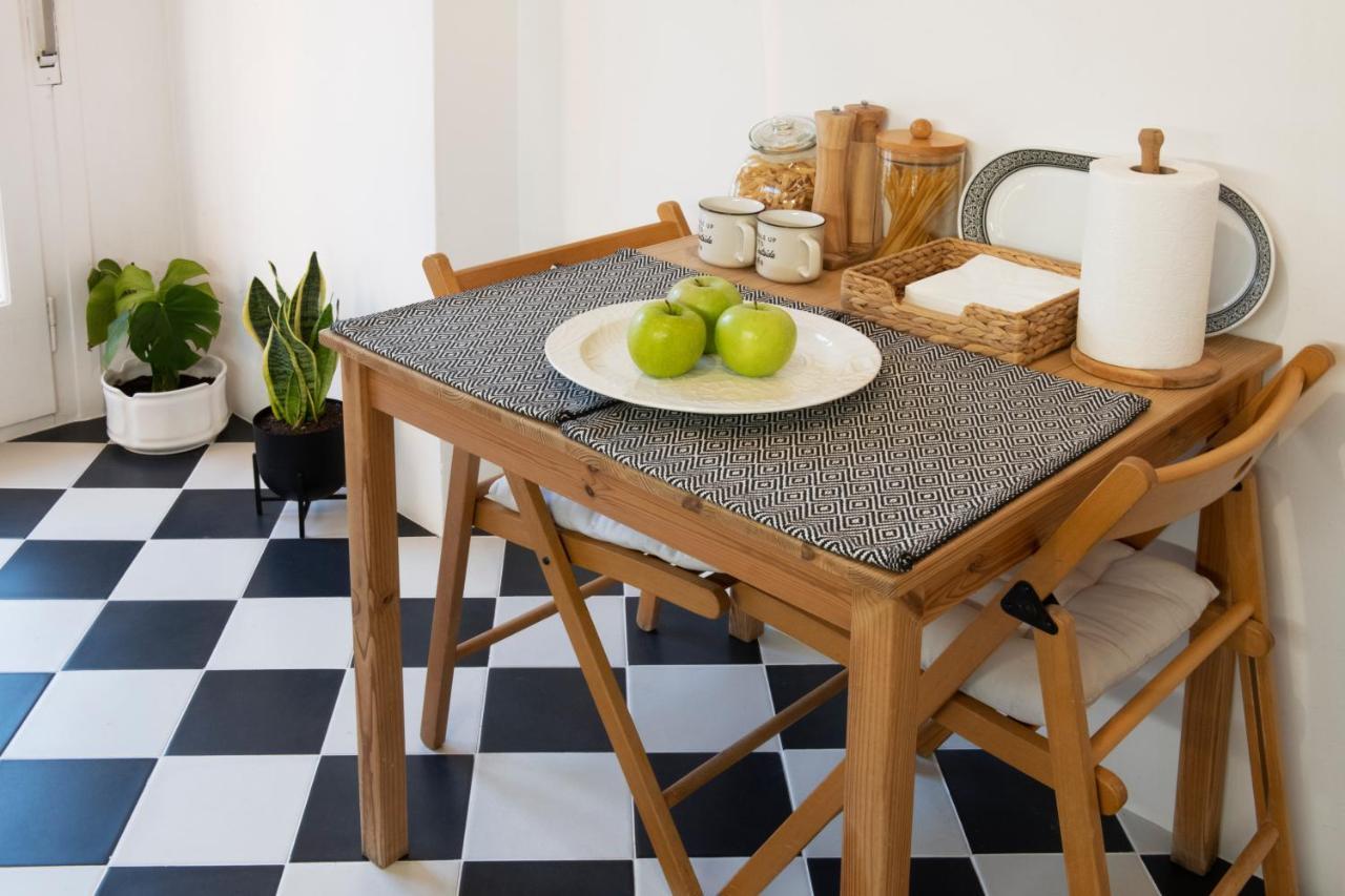 Spacious 82 M2 Two Bedroom Classy Apartment Near City Center Thessaloníki Exteriör bild