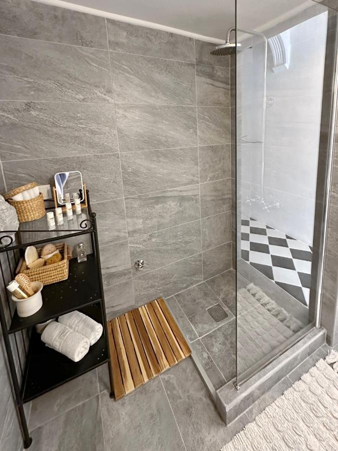 Spacious 82 M2 Two Bedroom Classy Apartment Near City Center Thessaloníki Exteriör bild